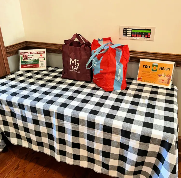 chattanooga-food-bank-my-home-and-travels-apartment-table