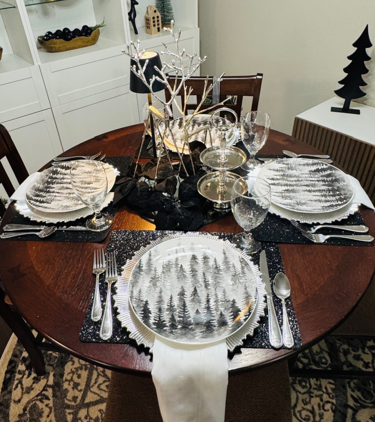 minimalist-black-and-white-christmas-my-home-and-travels dining table