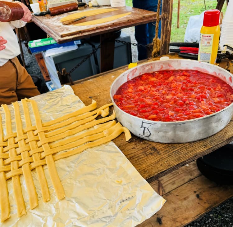 chuckwagon-cookoff-pigeon-forge-my-home-and-travels cherry cobbler