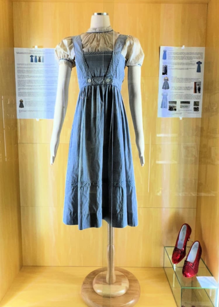 wizard dof oz museum my home and travels dorothy dress