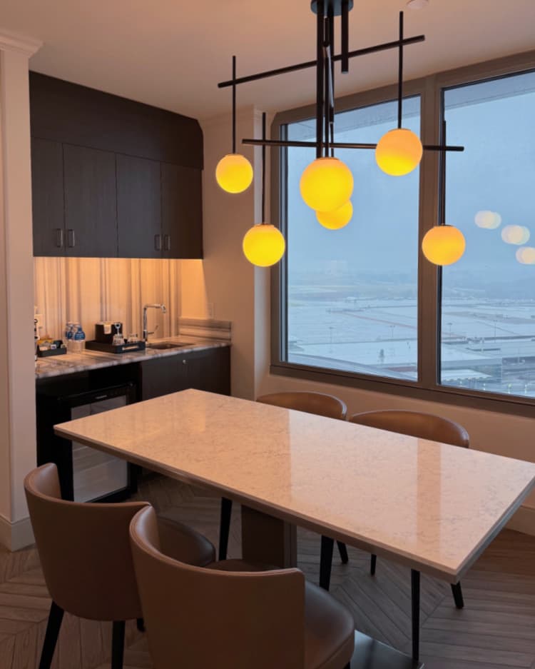 hilton-bna-nashville-airport-terminal-my-home-and-travels- kitchen