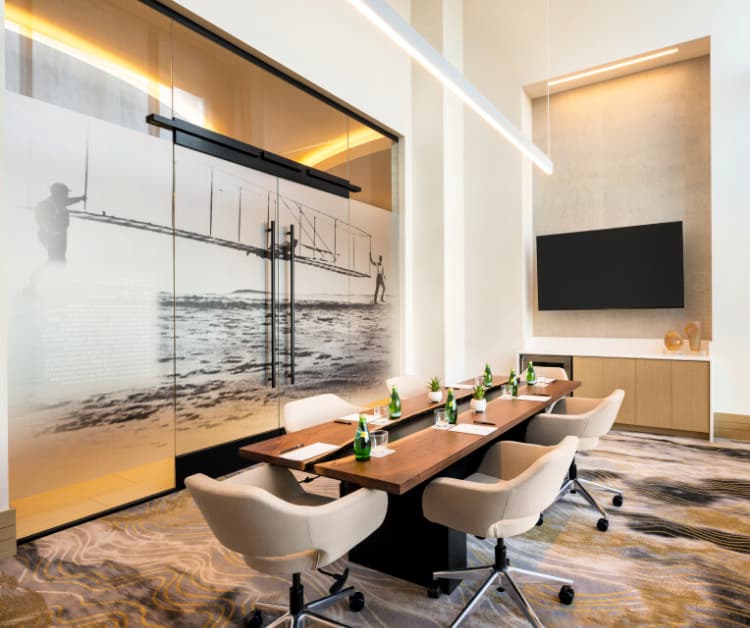 hilton-bna-nashville-airport-terminal-my-home-and-travels- meeting room