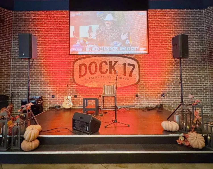 visiting clarksville dock 17