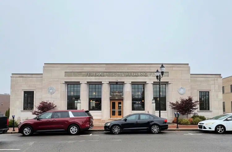 visiting clarksville the mailroom