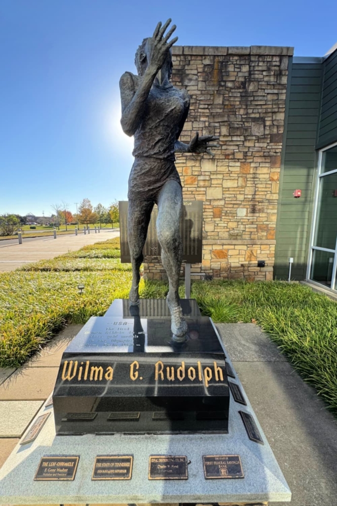 visiting clarksville wilma rudolph statue